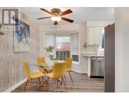 15 MOHICAN DRIVE - 12