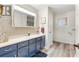 15 MOHICAN DRIVE - 18