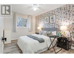 15 MOHICAN DRIVE - 25