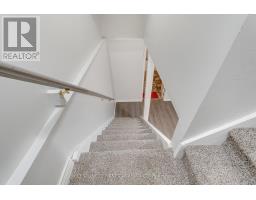 15 MOHICAN DRIVE - 29