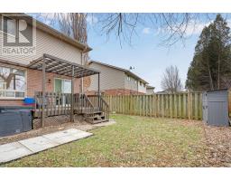 15 MOHICAN DRIVE - 40