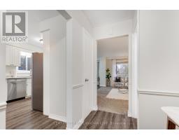 15 MOHICAN DRIVE - 5