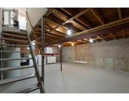 11 - 423 GRIFFITH STREET - 15