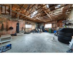 204 WELLINGTON STREET - 32