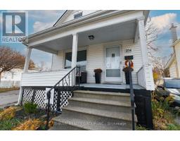 204 WELLINGTON STREET - 5