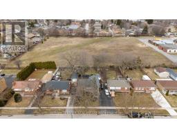 1806 PARK AVENUE - 50