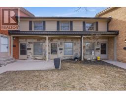 12 GUILDWOOD WALK - 1