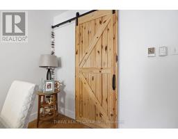 12 GUILDWOOD WALK - 11