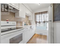 12 GUILDWOOD WALK - 13