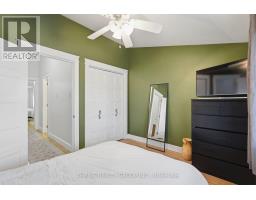 12 GUILDWOOD WALK - 20