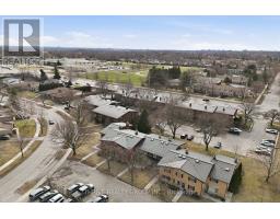 12 GUILDWOOD WALK - 34