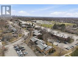 12 GUILDWOOD WALK - 35