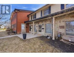 12 GUILDWOOD WALK - 38