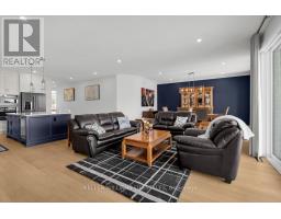 956 EAGLETRACE DRIVE - 15