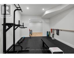 956 EAGLETRACE DRIVE - 45