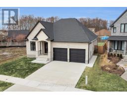 956 EAGLETRACE DRIVE - 46