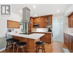 96 ROLLSCOURT PLACE - 14