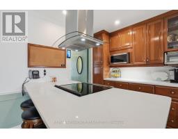 96 ROLLSCOURT PLACE - 15