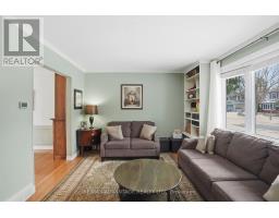 96 ROLLSCOURT PLACE - 17