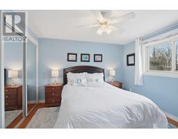 96 ROLLSCOURT PLACE - 19