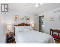 96 ROLLSCOURT PLACE - 20