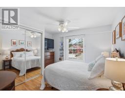 96 ROLLSCOURT PLACE - 21