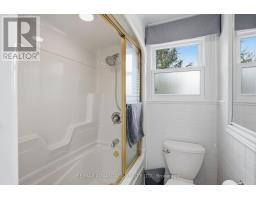 96 ROLLSCOURT PLACE - 25