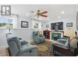 96 ROLLSCOURT PLACE - 26