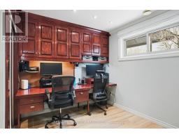 96 ROLLSCOURT PLACE - 29