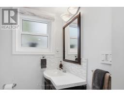 96 ROLLSCOURT PLACE - 30