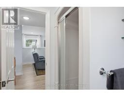 96 ROLLSCOURT PLACE - 31