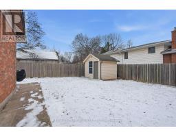 96 ROLLSCOURT PLACE - 35