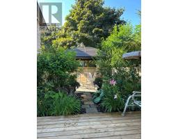 96 ROLLSCOURT PLACE - 5