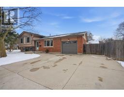 96 ROLLSCOURT PLACE - 7