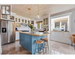 318 SELBOURNE DRIVE - 10