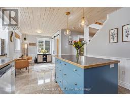 318 SELBOURNE DRIVE - 13