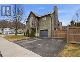 318 SELBOURNE DRIVE - 2