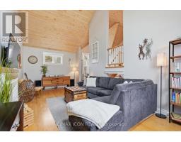 318 SELBOURNE DRIVE - 25