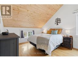 318 SELBOURNE DRIVE - 34