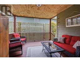 318 SELBOURNE DRIVE - 40