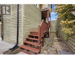 318 SELBOURNE DRIVE - 43