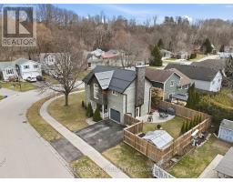 318 SELBOURNE DRIVE - 48