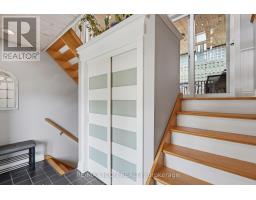 318 SELBOURNE DRIVE - 6