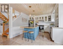 318 SELBOURNE DRIVE - 9