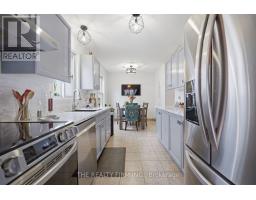 815 DEVERON CRESCENT - 12