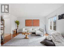 815 DEVERON CRESCENT - 4