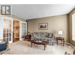 30 FOLKSTONE COURT - 2