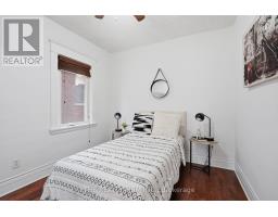 13 MAJOR STREET - 18