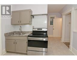 452 CHARLOTTE STREET - 11