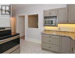 452 CHARLOTTE STREET - 12